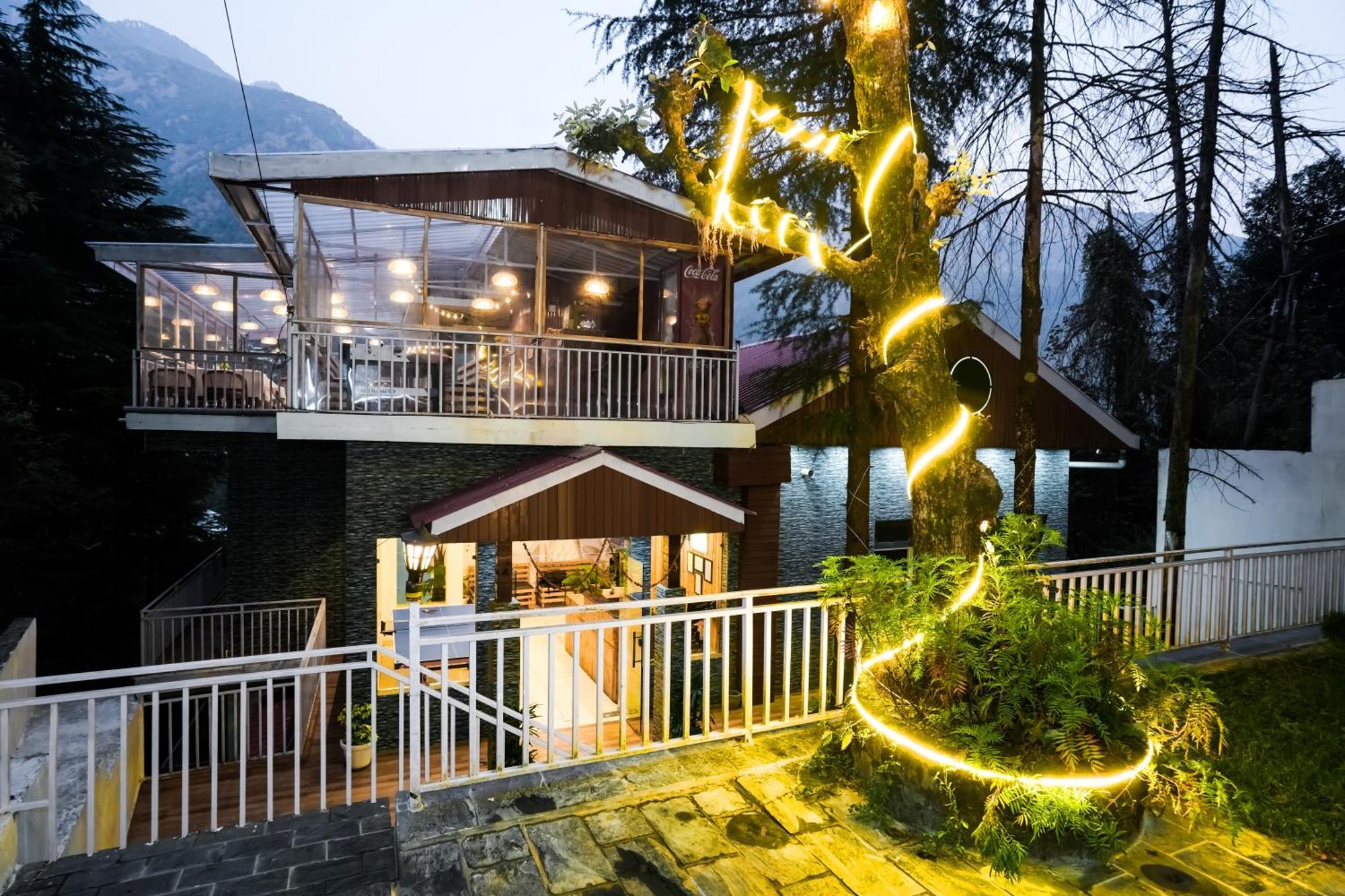 Ostello The Bunksters Mcleodganj, Dharmkot McLeod Ganj Esterno foto